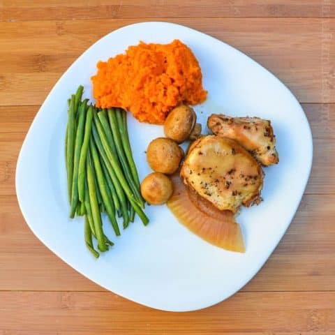 Balsamic Rosemary Chicken - Make this Slow Cooker Balsamic Rosemary Chicken in your slow cooker with 5 simple ingredients. This low carb recipe goes well with carrot mash.