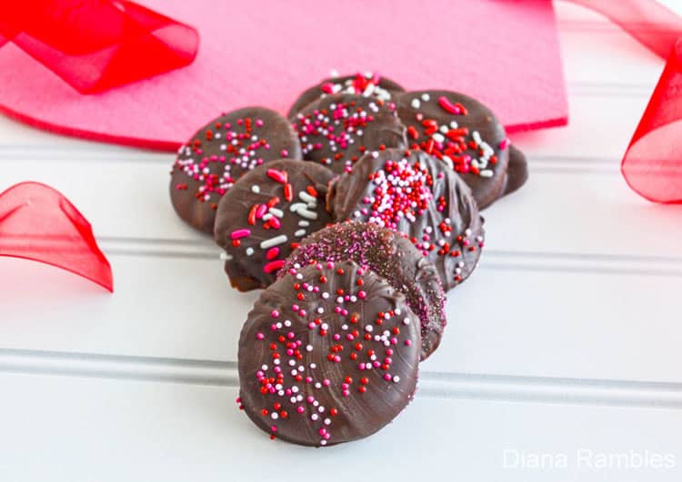 Make Your Own Thin Mint Cookies Recipe with Sprinkles