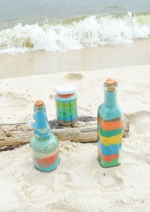 Sand-Art-Bottles-on-Beach-Craft