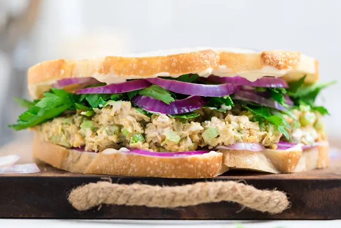vegan chicken salad sandwich